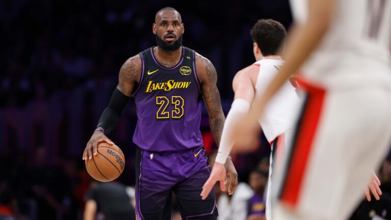 LeBron James proves why Lakers still have one advantage over the rest of the NBA