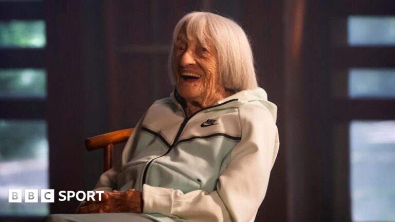 Agnes Keleti: Oldest Olympic gold medallist dies at 103