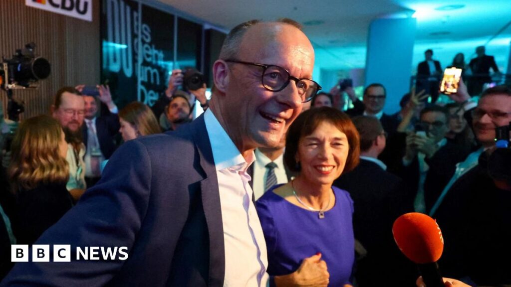 German election: New leader must build coalition in divided country