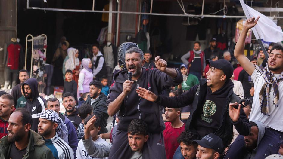 Hundreds in Gaza protest against Hamas – DW – 03/26/2025