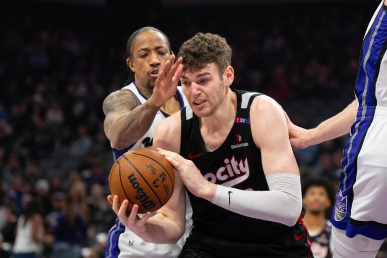 Sacramento Kings blow by Portland Trail Blazers to snap losing streak