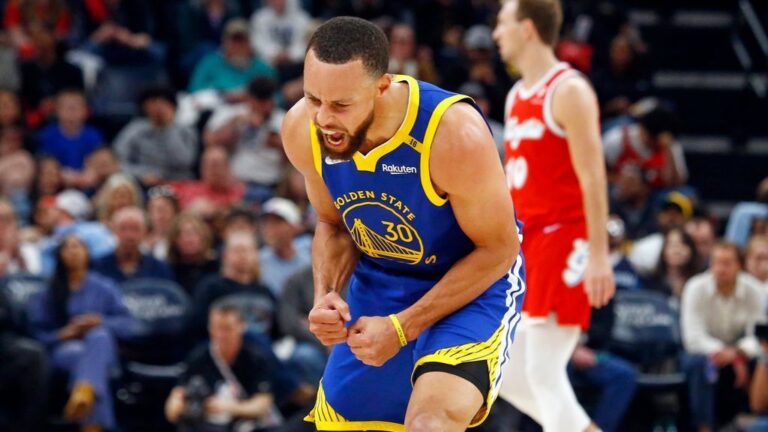 Stephen Curry drops 52 as Warriors win wild one vs. Grizzlies