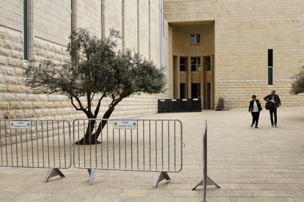 Israeli High Court Suspends Netanyahu’s Firing of Intelligence Chief