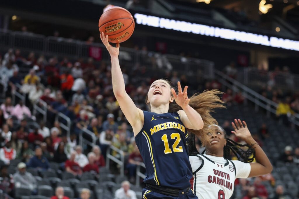 Two Michigan basketball players earn prestigious invitations on same day
