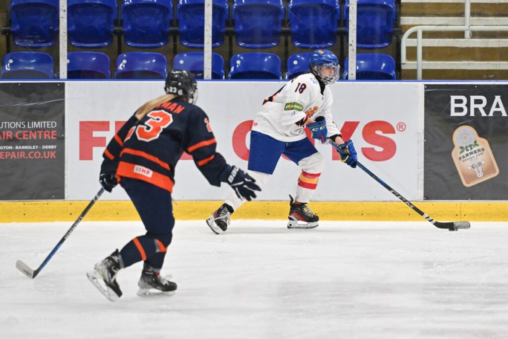 Castellanos blazes trail for Spanish hockey Castellanos blazes trail for Spanish hockey