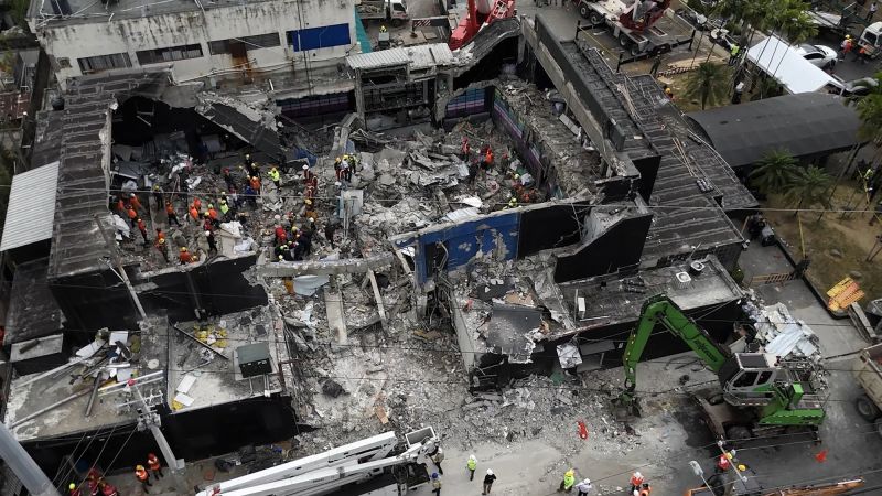 Dominican Republic: Nightclub roof collapse rescue operation turns to recovery efforts Dominican Republic: Nightclub roof collapse rescue operation turns to recovery efforts