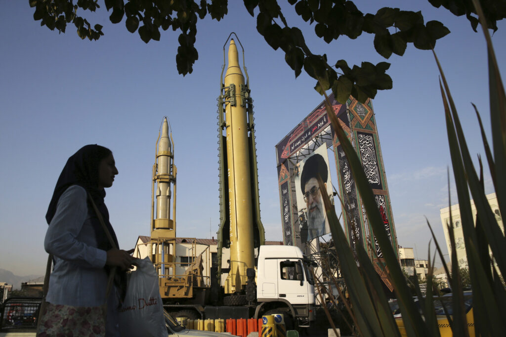 Iran Defies Trump As He Raises Nuclear Stakes Iran Defies Trump As He Raises Nuclear Stakes